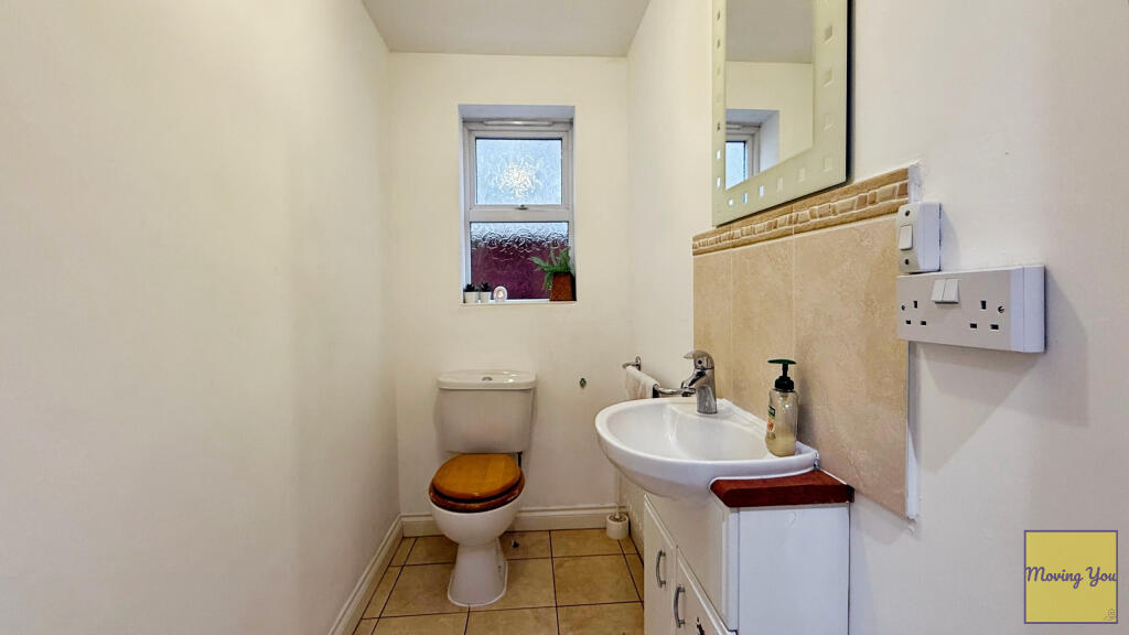 Downstairs cloakroom