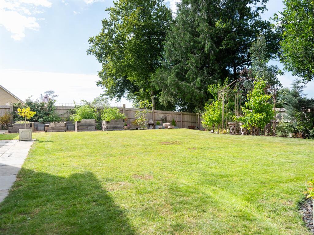 32 Studley Gardens-28.jpg