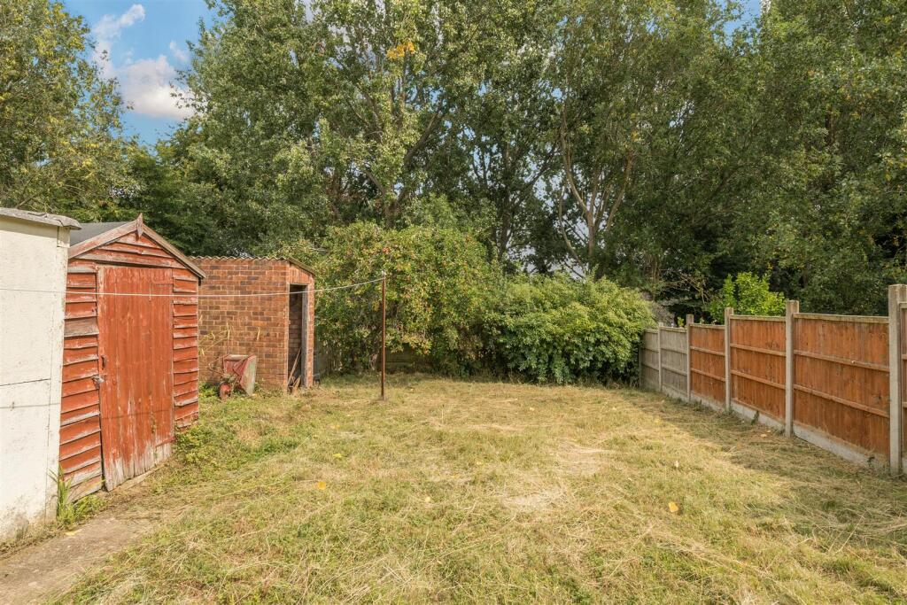 103 McKinnell Crescent (21).jpg