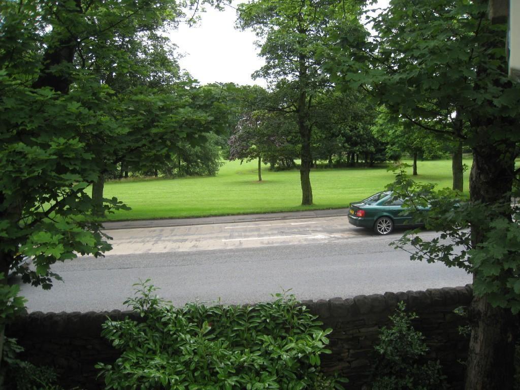 Nunroyd Park