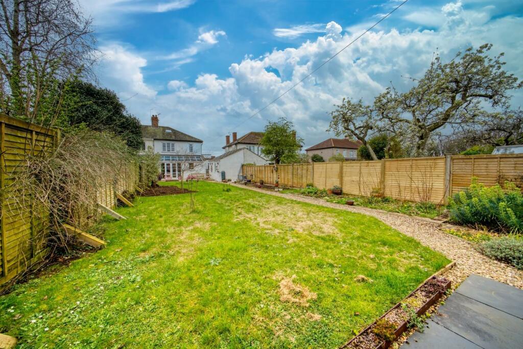 15 - rear garden.jpg