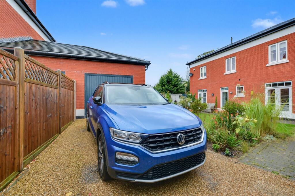 Driveway_1.jpeg