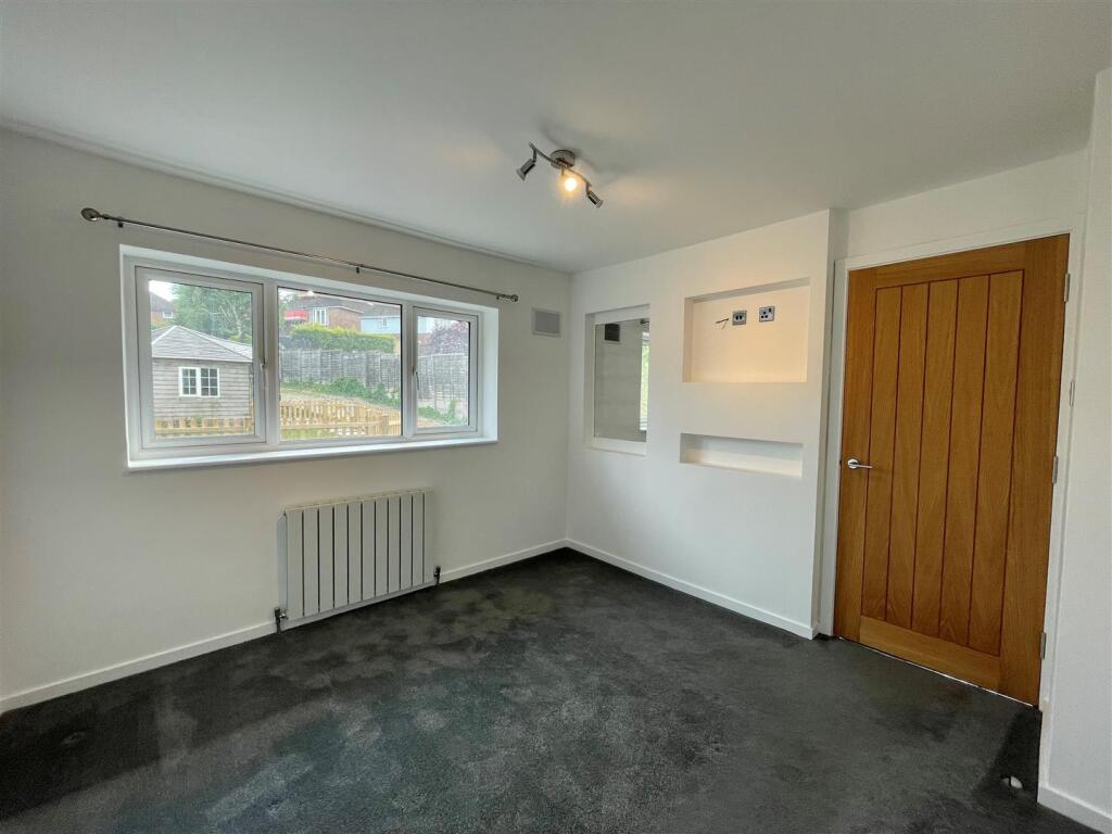 MasterBedroom.jpg
