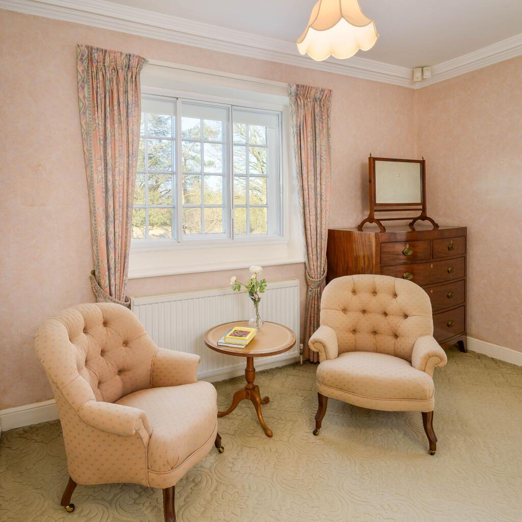 Principal bedroom 