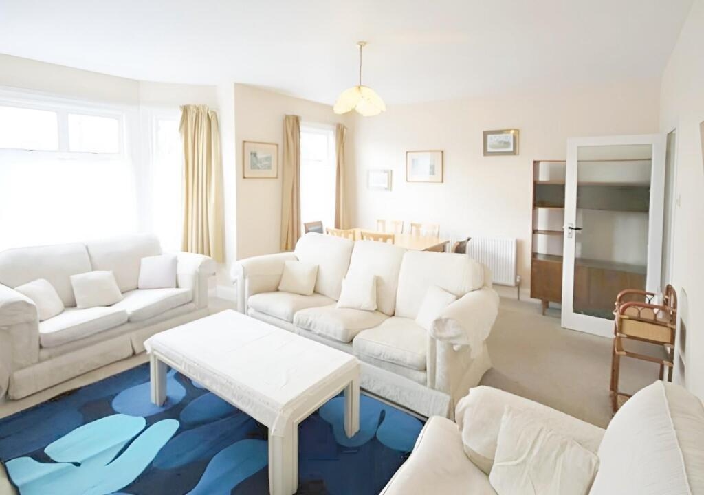82486fb5-Sitting 20Room.jpg