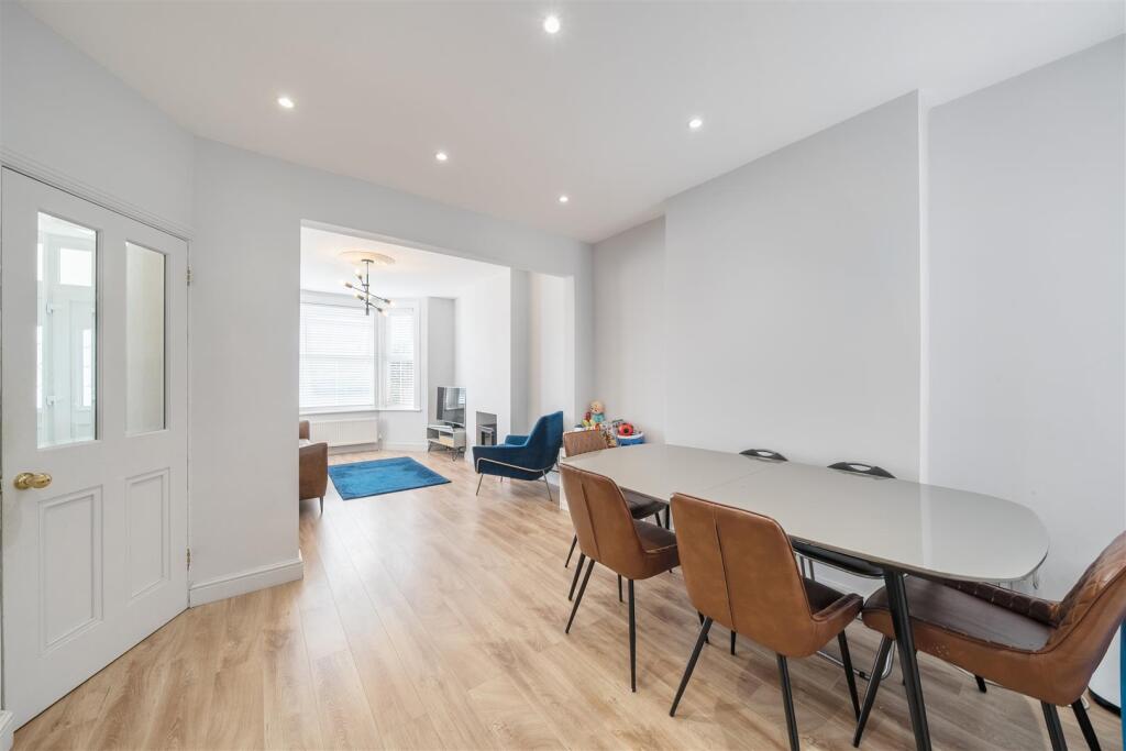 Dining/reception room