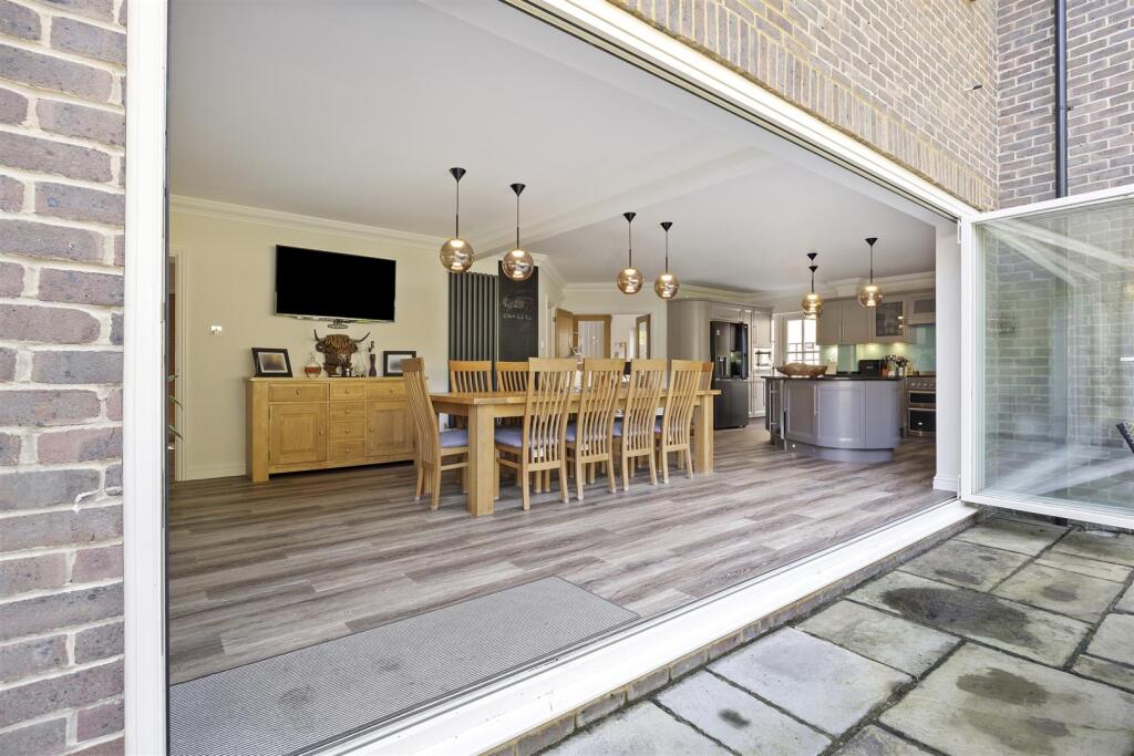 First Avenue 81 R Luff-030.JPG