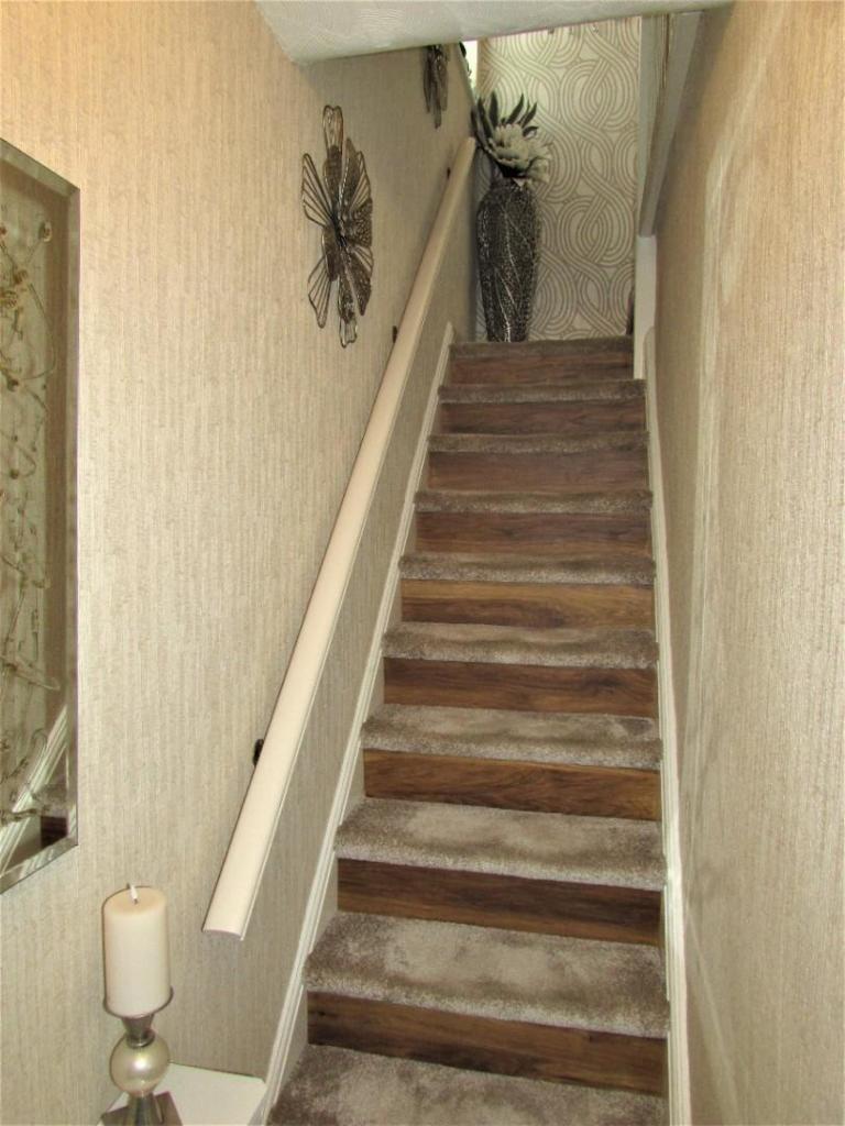 NormanSt19stairs.JPG