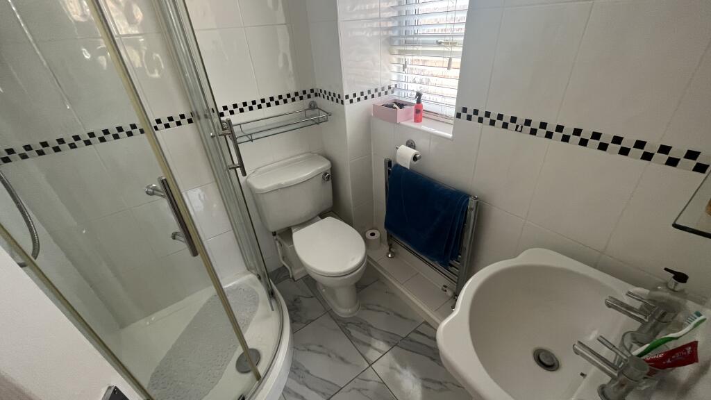 En-suite Bathroom