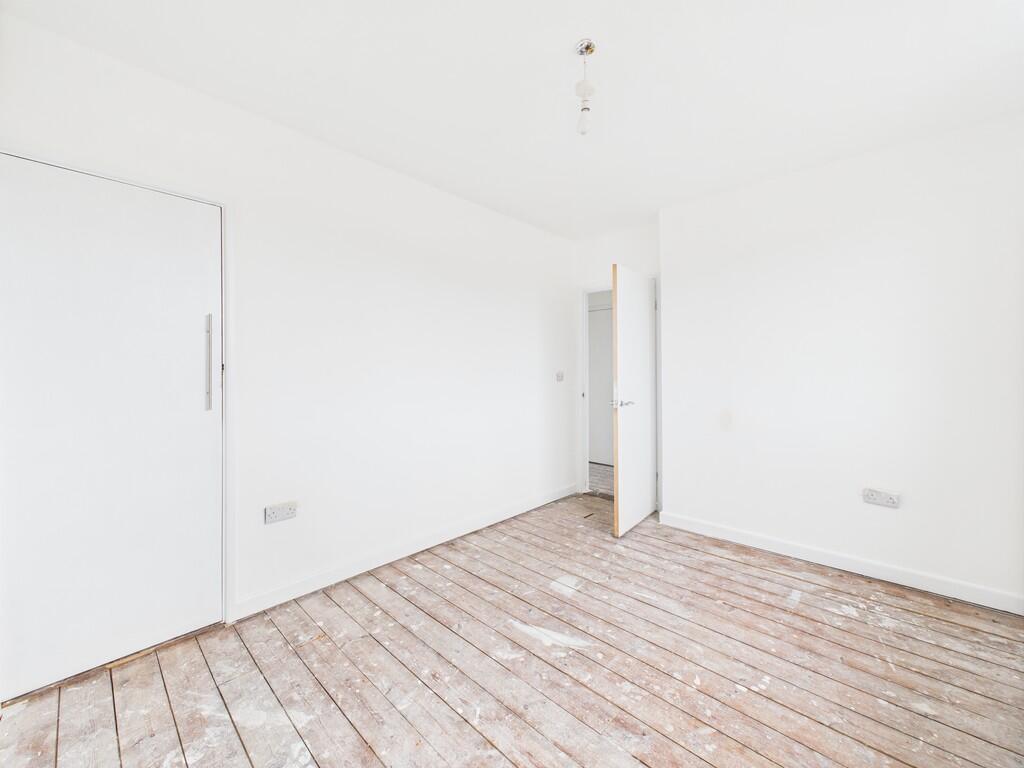 CAM05068G0-PR0044...