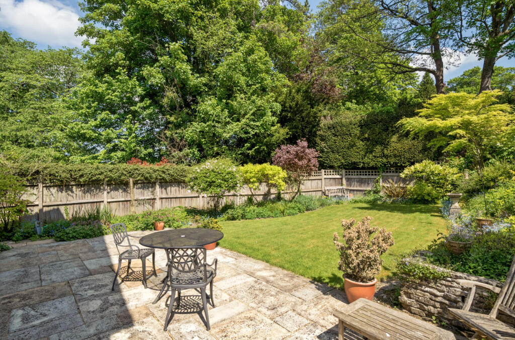 1-6814fdea76300-1...