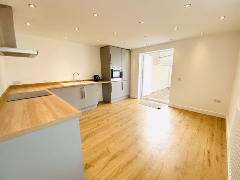 Kitchen breakfast room