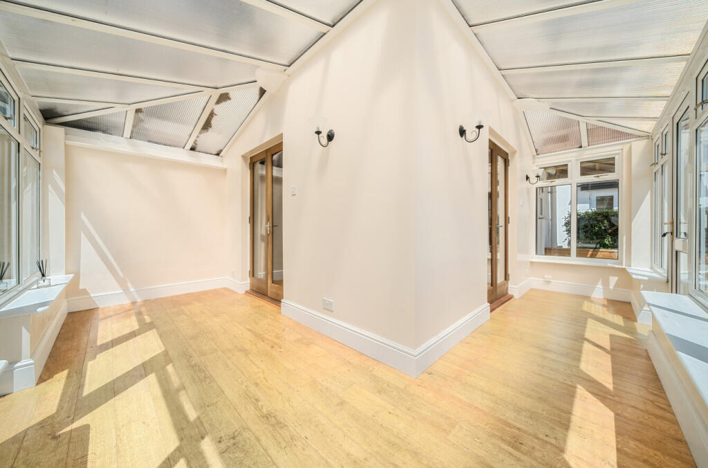 1317407-7-686571f...