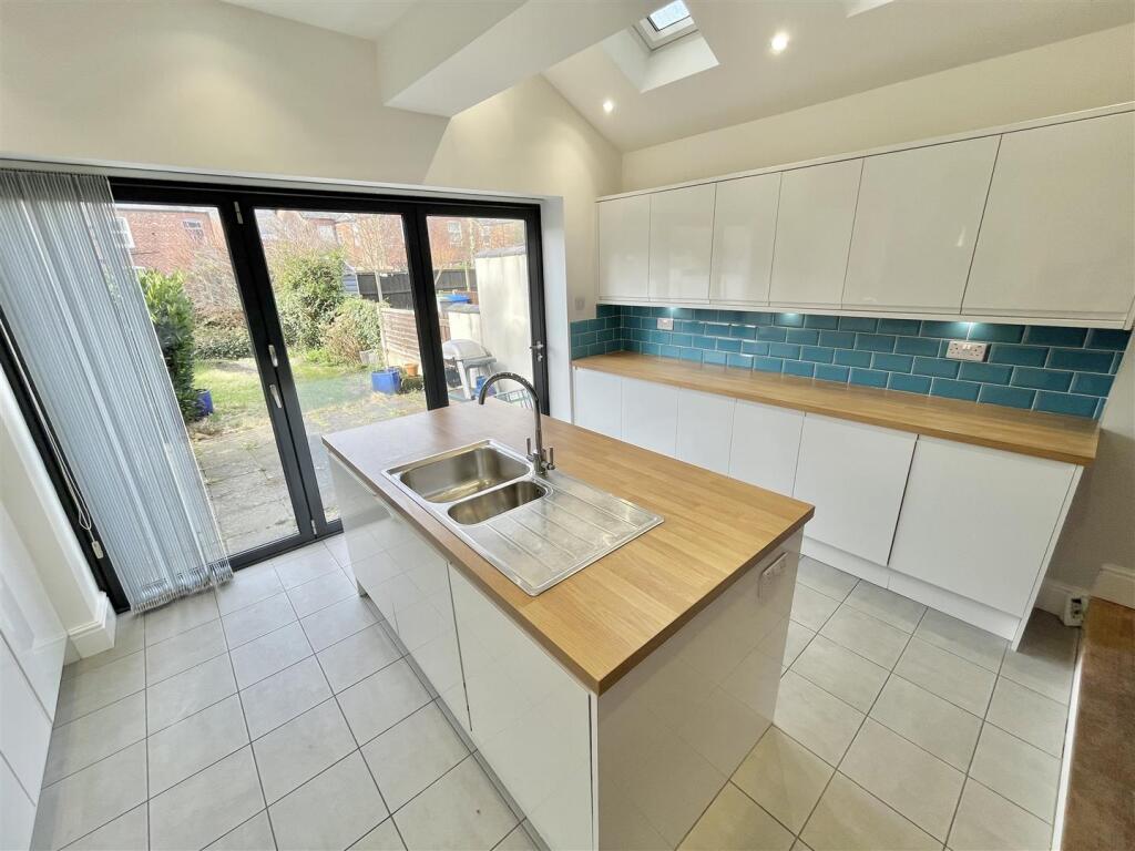 Breakfast kitchen