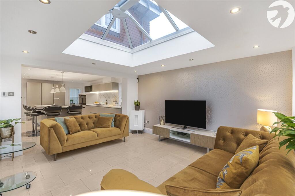 Kitchen/Conservatory