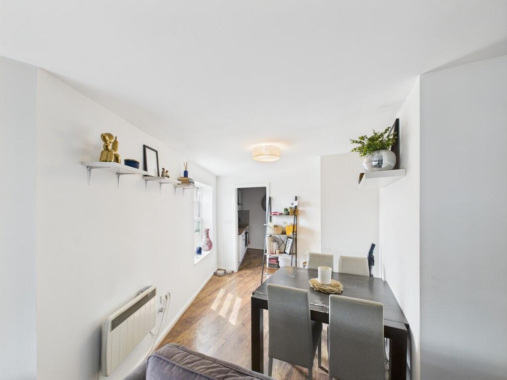 CAM01835G0-PR0235...