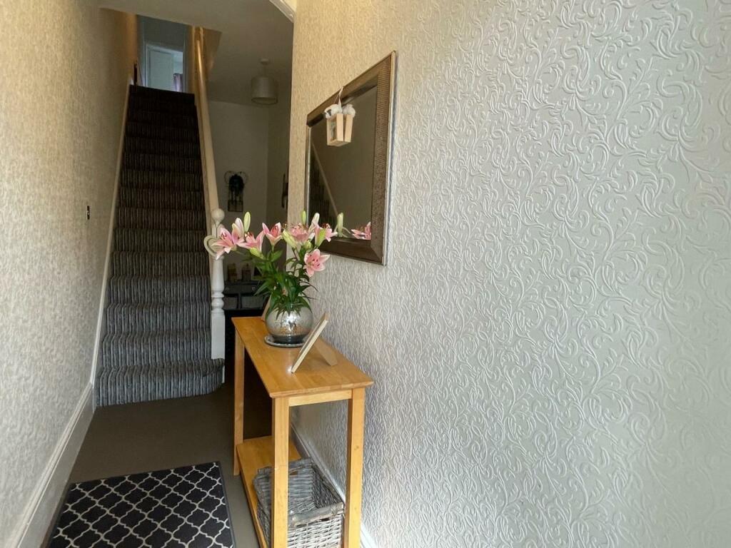 Hallway.jpg