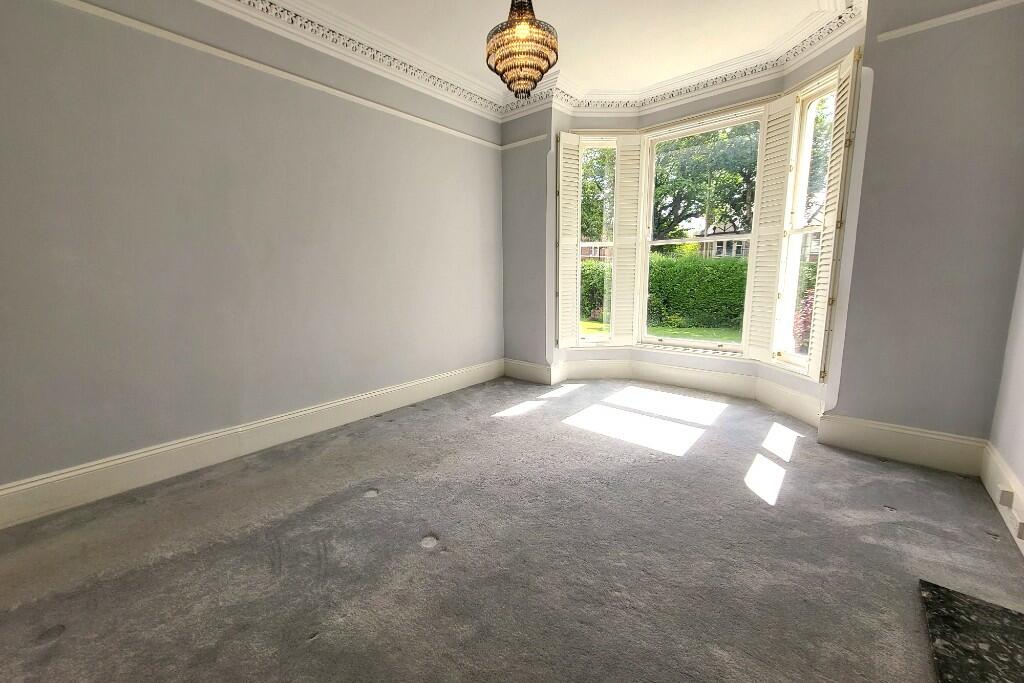 Reception Room (3)