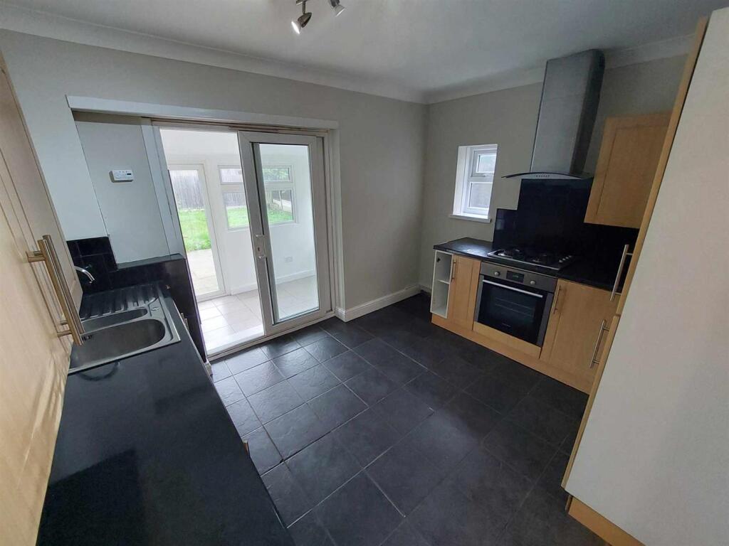 394022277_294103493524234_5072535998912043803_n.jp