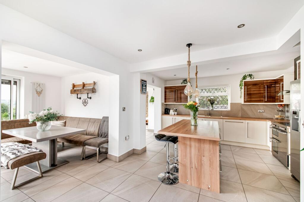 LIVING DINING KITCHEN