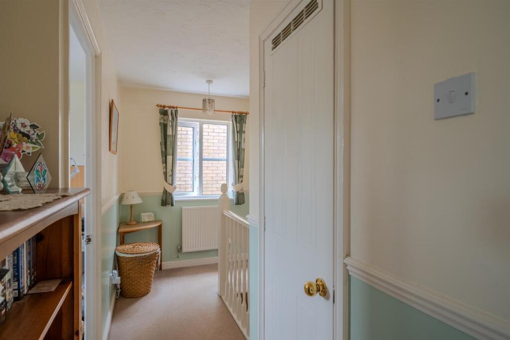 34 Birch Grove-11.jpg