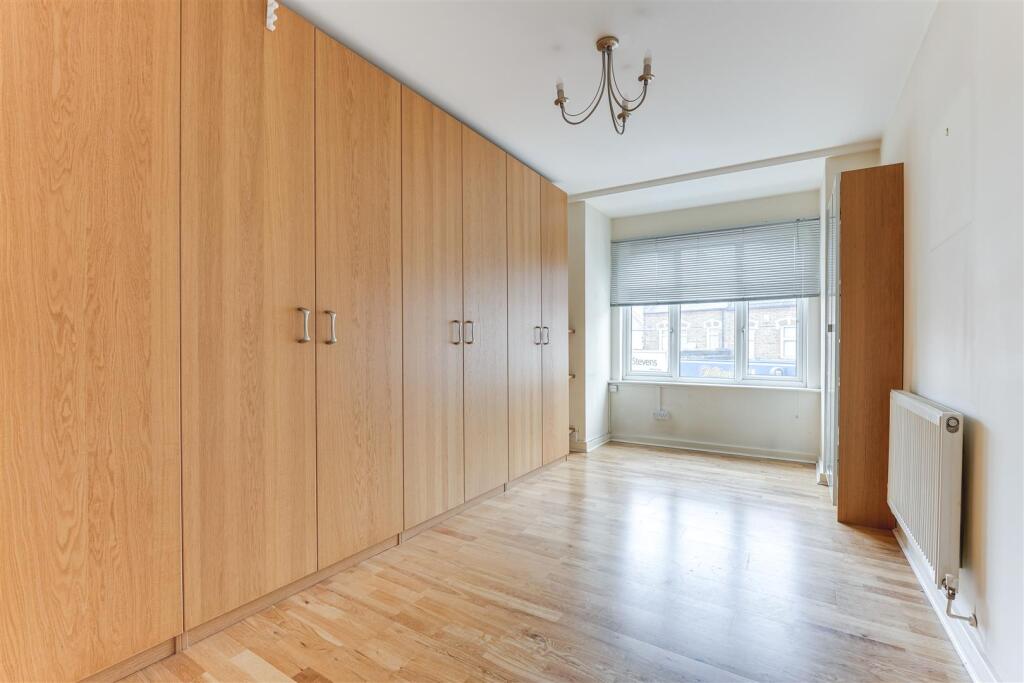 3 Pasters Court-9.jpg