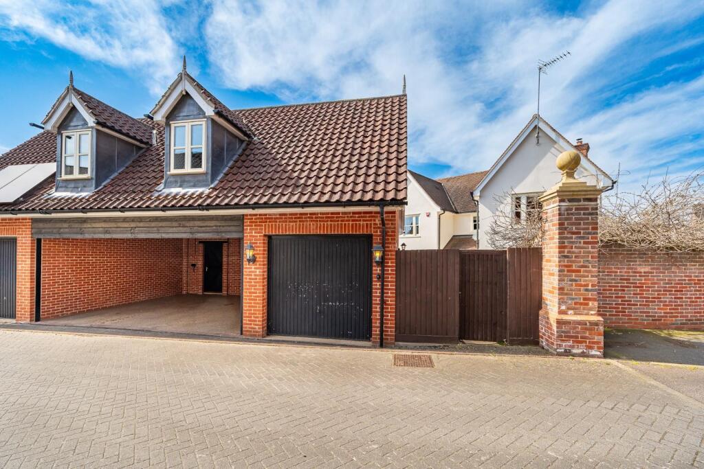 Garage With Carport