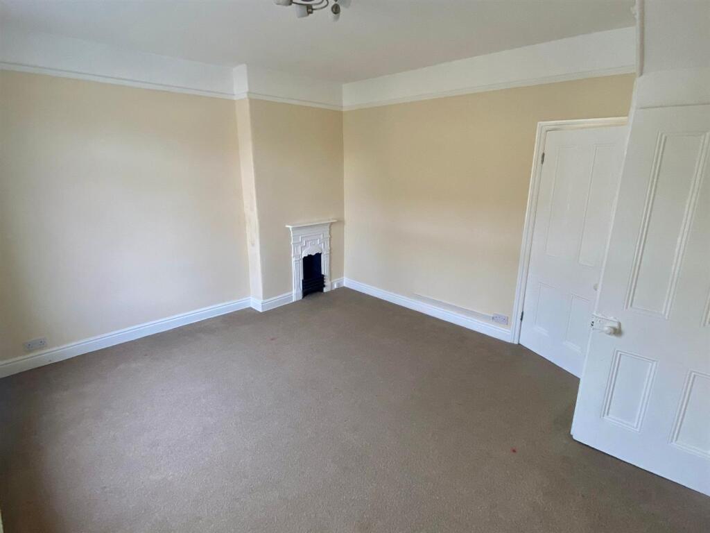 WhatsApp Image 2024-05-29 at 09.32.46_bec93e9c.jpg