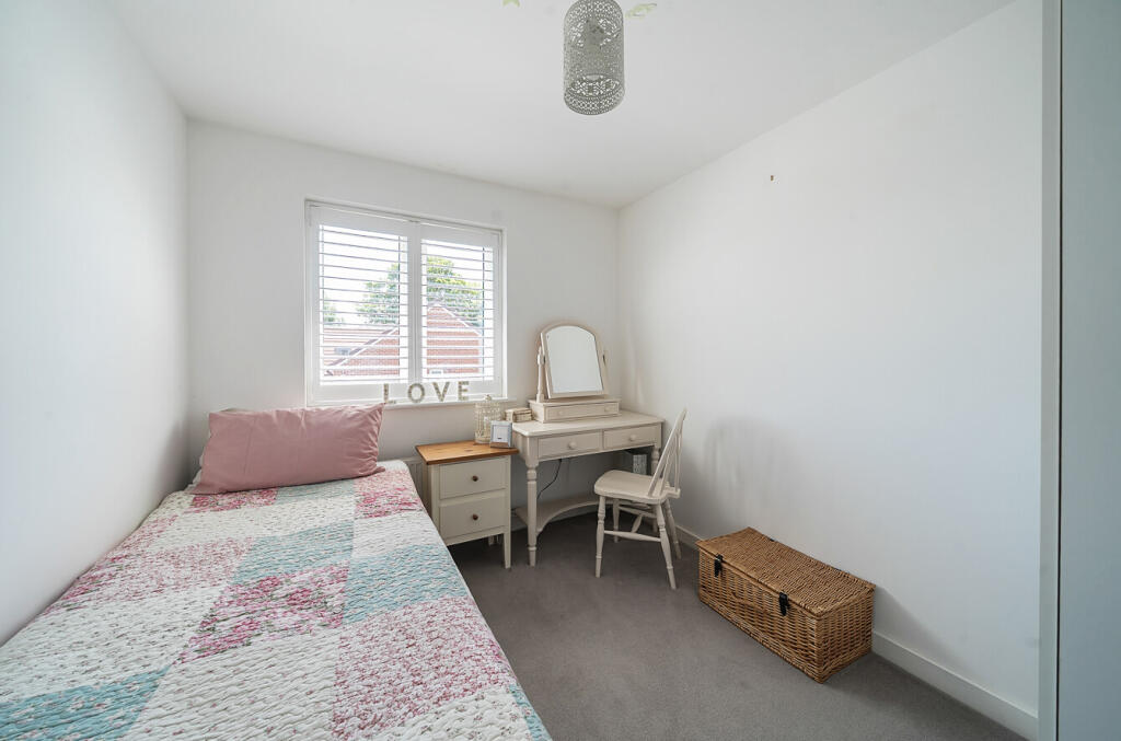 1321487-3-686e5e8...