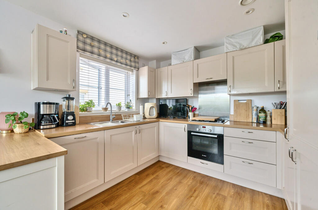 1320118-17-686e6a...