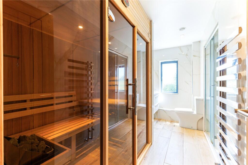 Ensuite