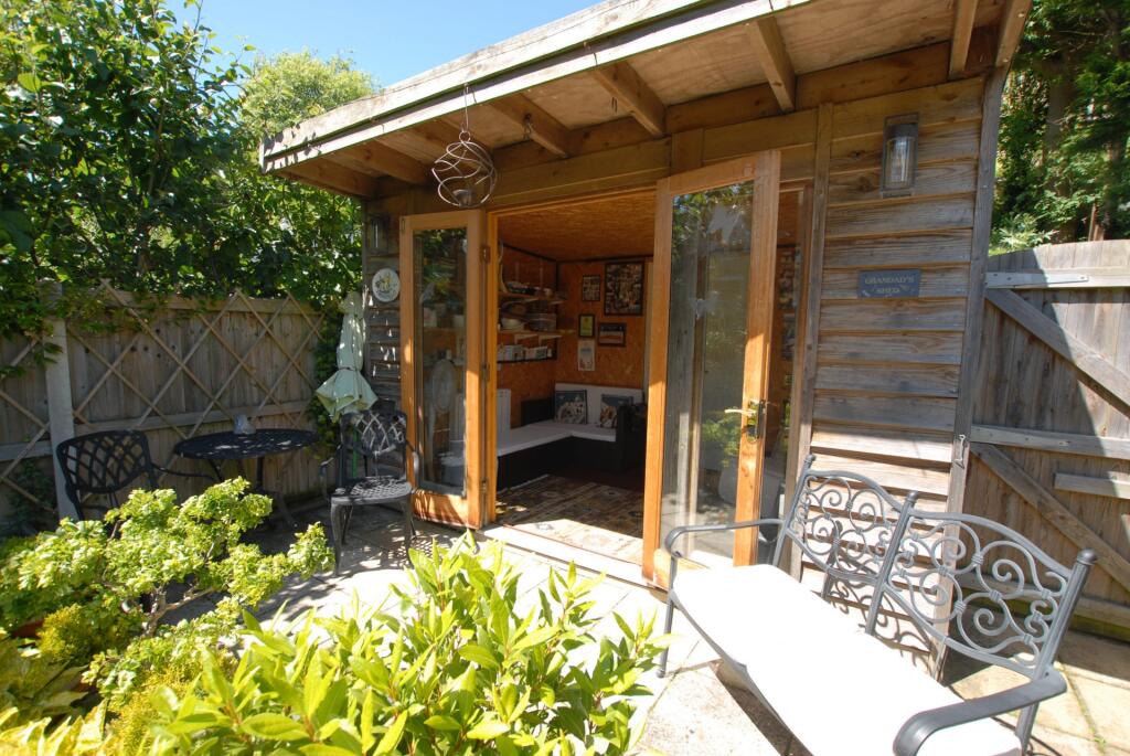 Garden room