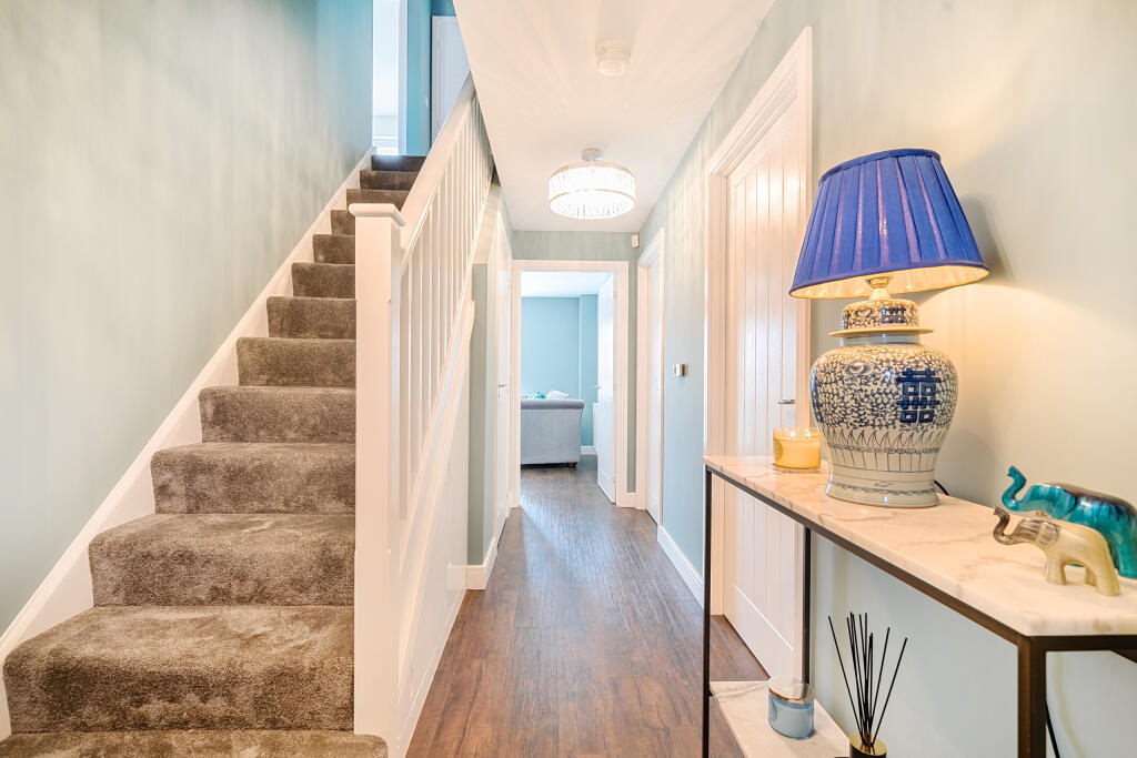 1294607-33-6824a797b942c-ARW