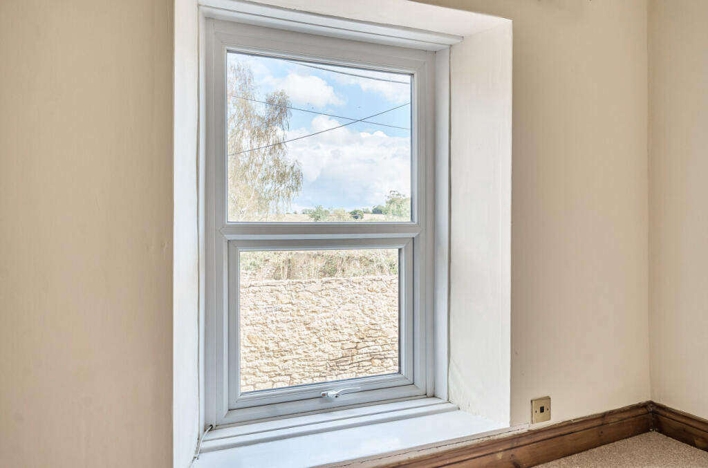 1347780-1-68b9916...