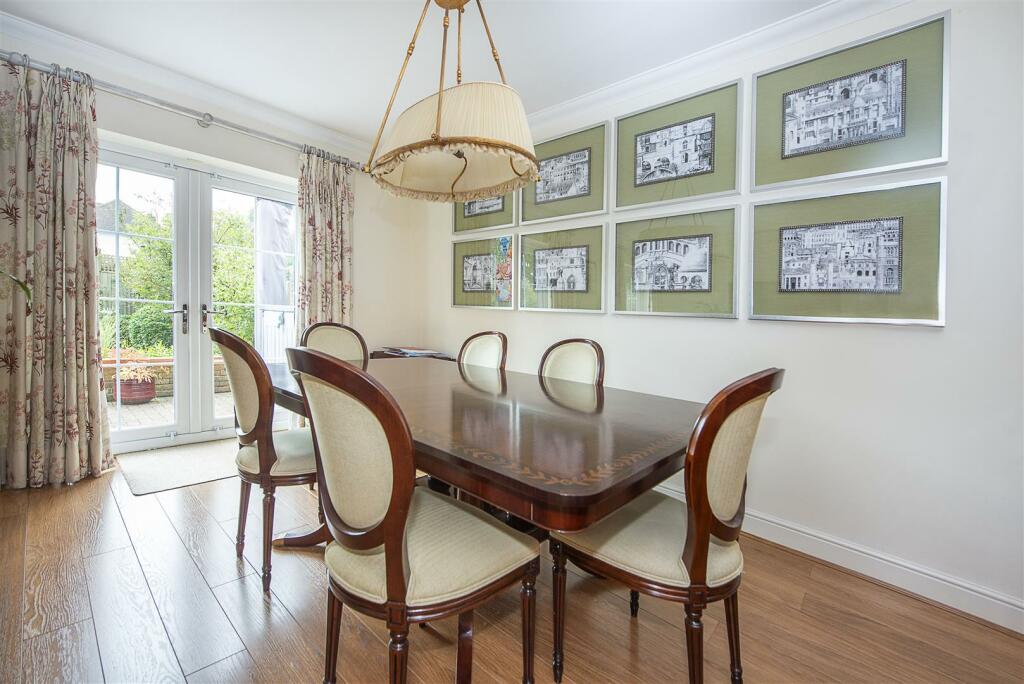 79-couchmore-0029.jpg