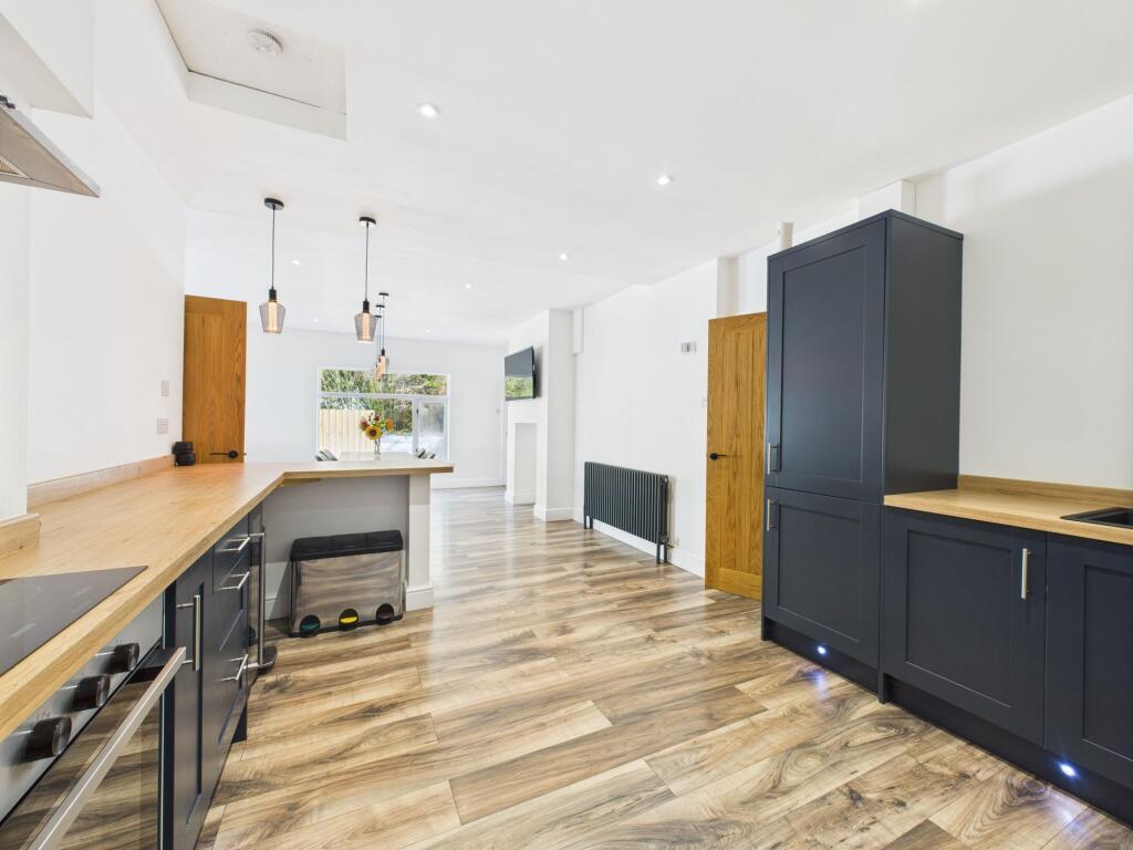 Kitchen/Living Area 2