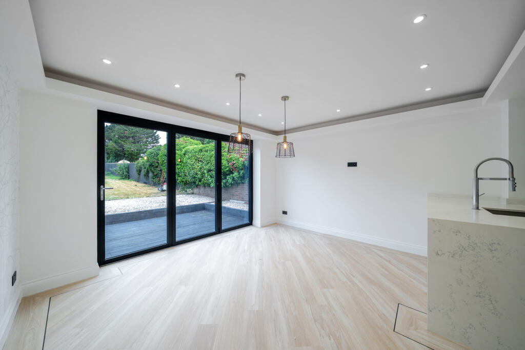 1326252-9-6874cb5...