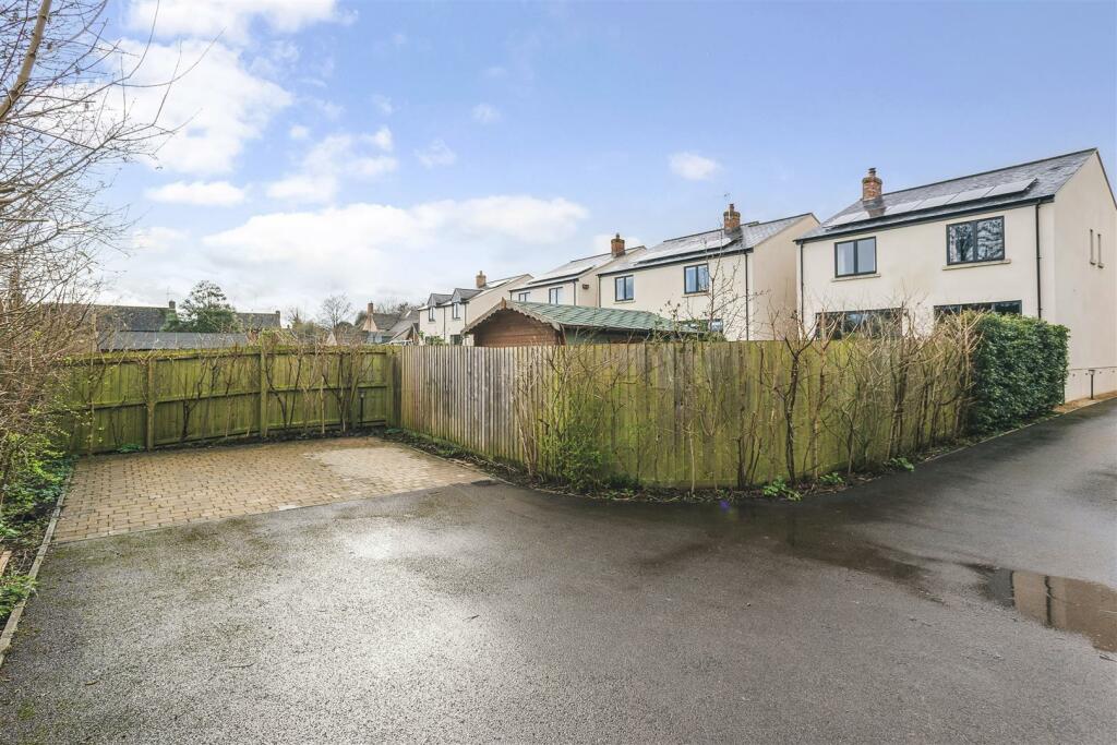 64957_Laxton House Lake Lane Frampton on Severn (6