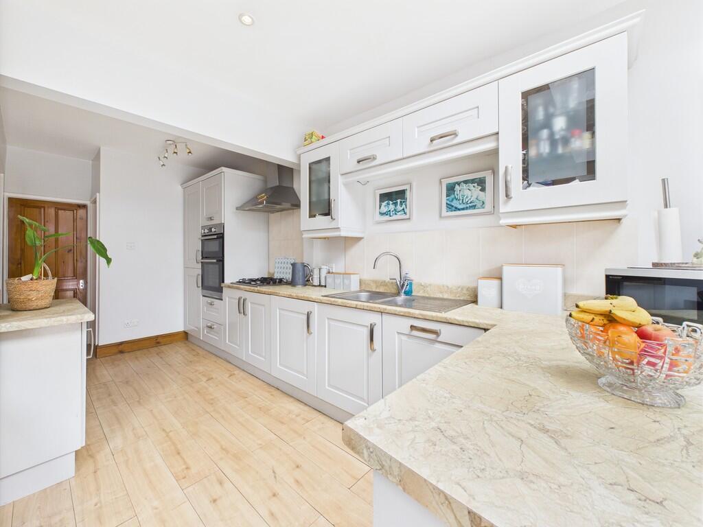 CAM05068G0-PR0040...