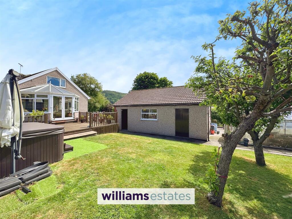 Garden &amp; Garage