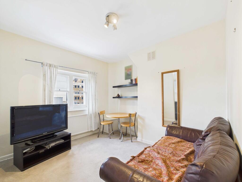 CAM03741G0-PR0113...