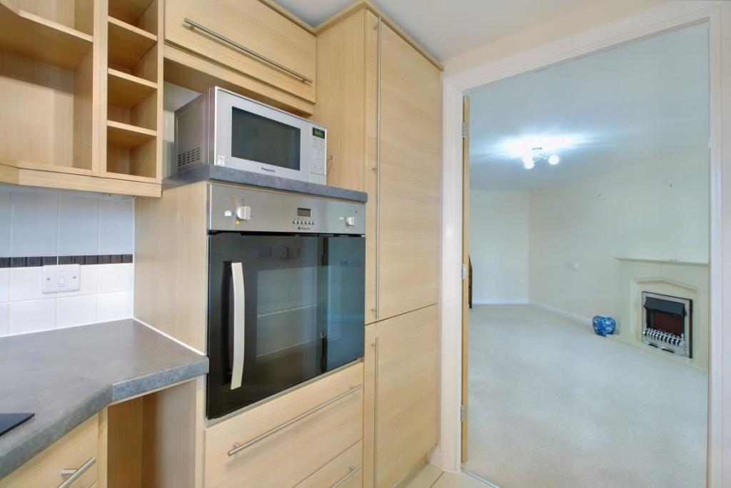 8531114-interior12 (Medium).JPG