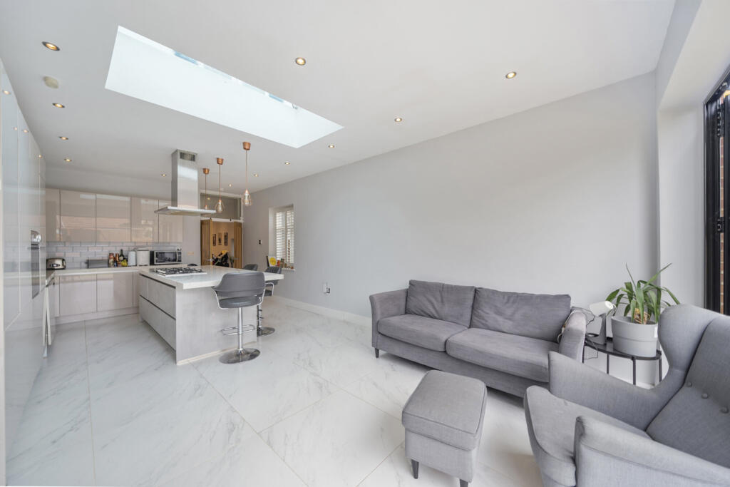 1355760-5-68cec60...