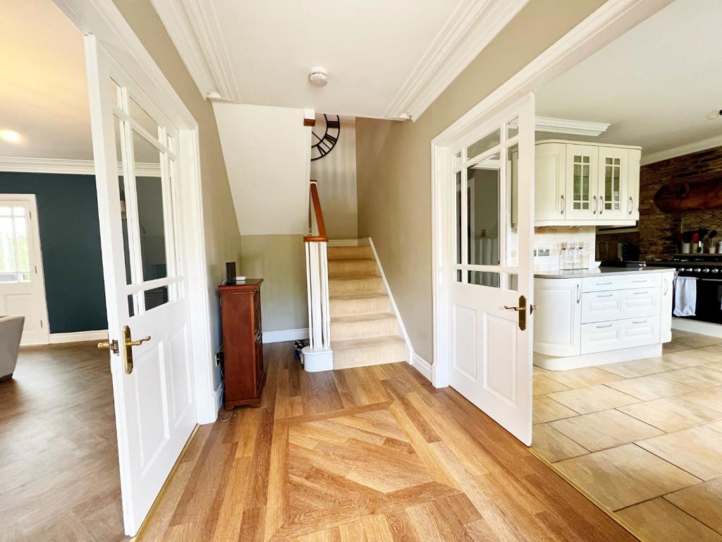 Hallway.jpg