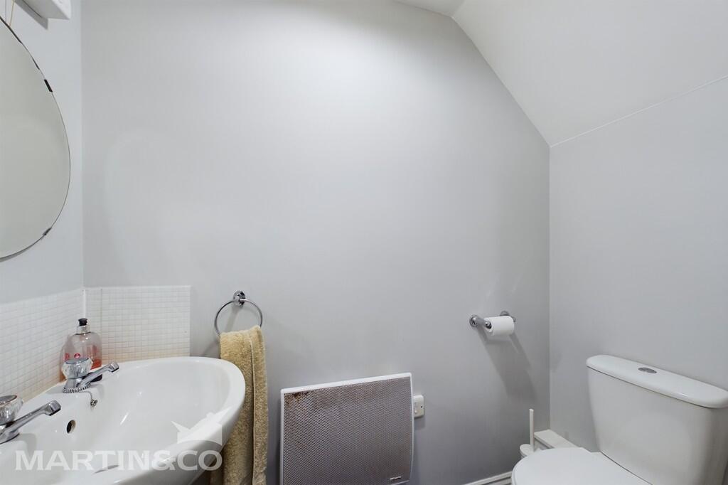 CAM01953G0-PR0090...