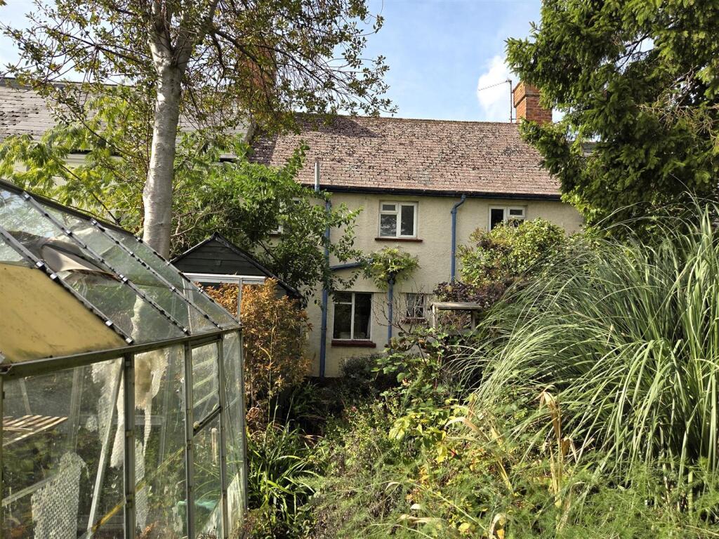 175 London Road - Rear.jpg