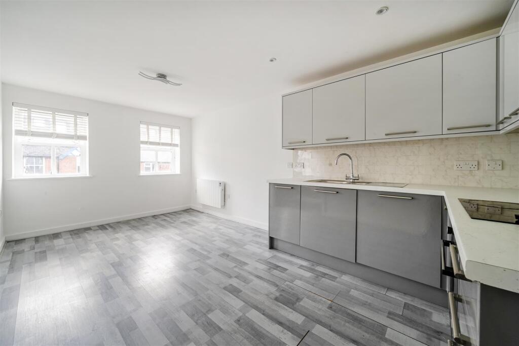 Kitchen dining room.jpg