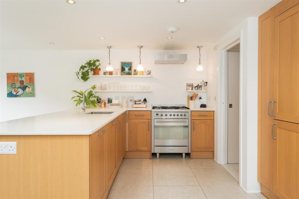 Becklow Road  - (05 of 19).jpg