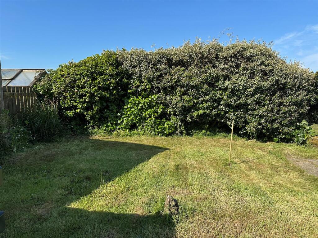 Rear Garden 1.jpg