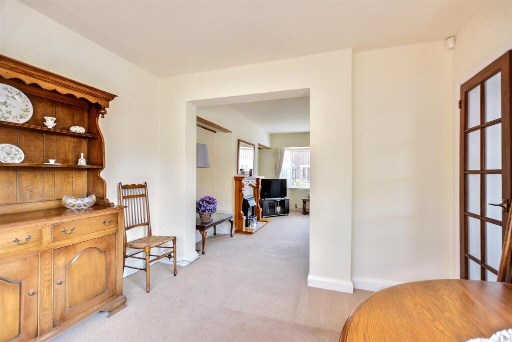 Dining Room_2.jpeg